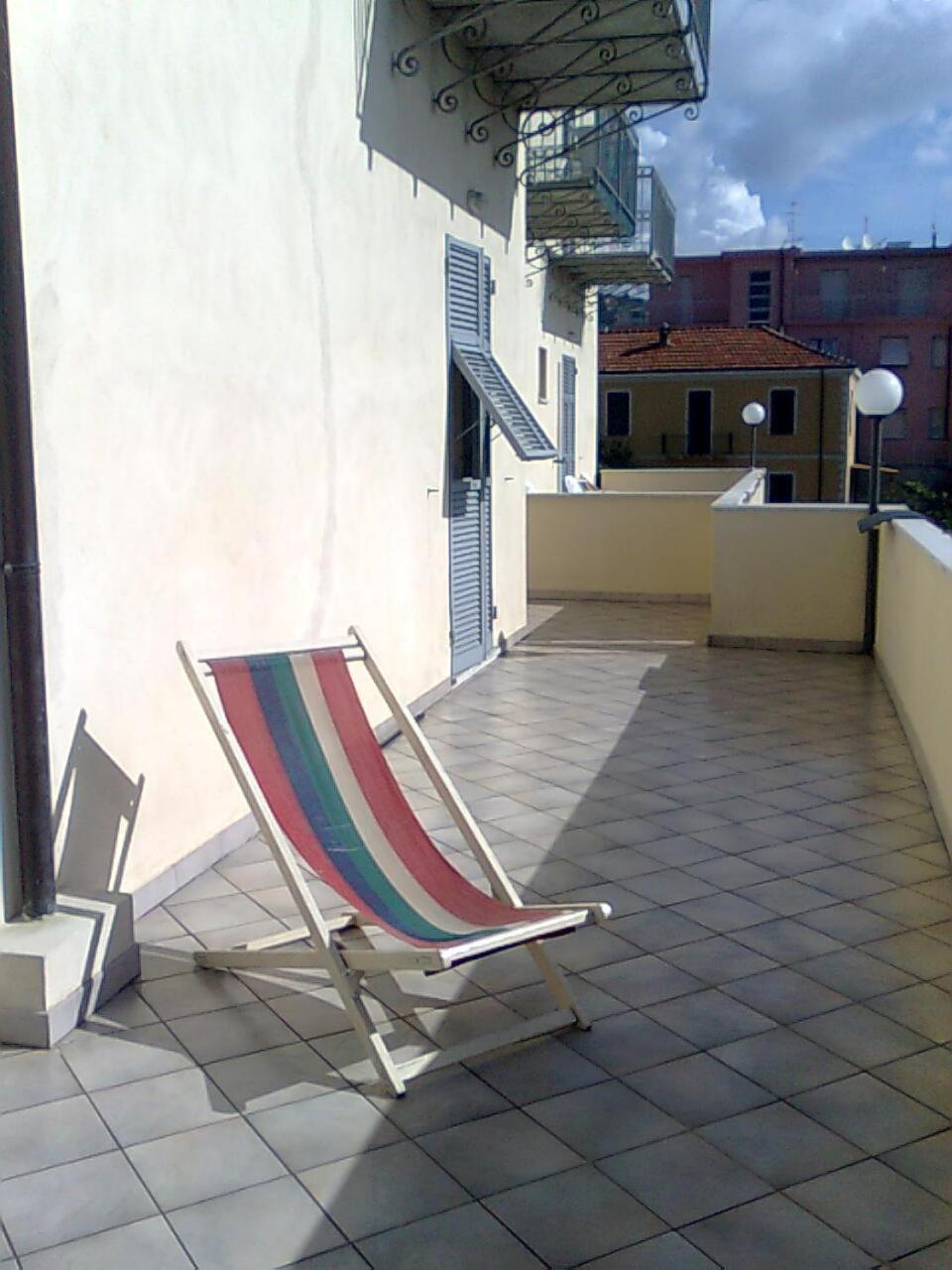 Residence Villa Carmen Fronte Mare A 50 Mt Пьетра-Лигуре Экстерьер фото