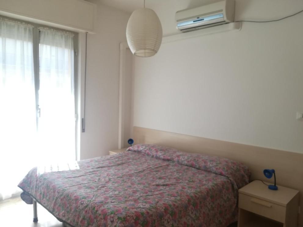 Residence Villa Carmen Fronte Mare A 50 Mt Пьетра-Лигуре Экстерьер фото
