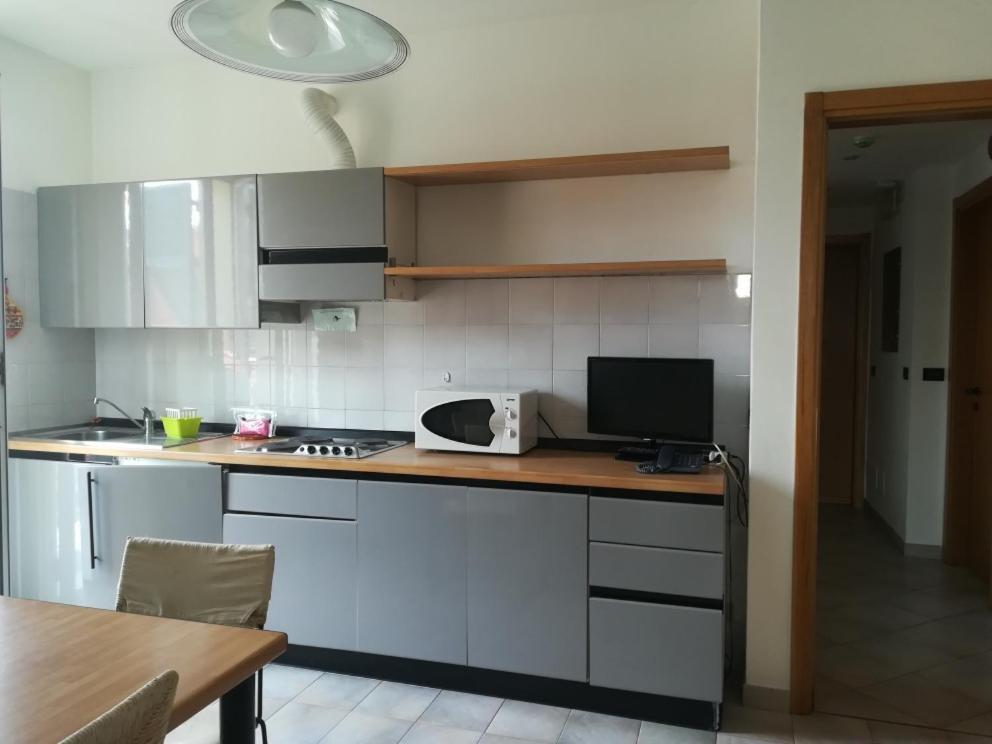 Residence Villa Carmen Fronte Mare A 50 Mt Пьетра-Лигуре Экстерьер фото